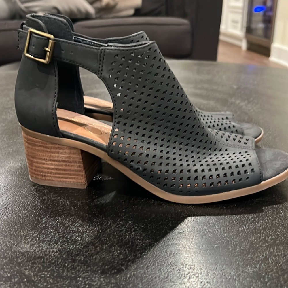 Jessica Simpson Black Sandal Block Heels size 7.5